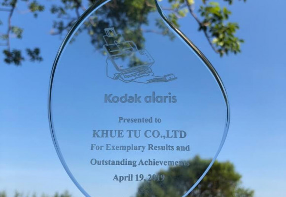 KHUÊ TÚ tròn 10 tuổi làm Tổng Đại Lý phân phối máy scan Kodak tại Việt Nam