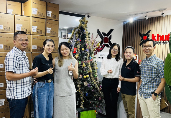 Đại diện nhà sản xuất AIMO ghé thăm và làm việc tại KHUÊ TÚ