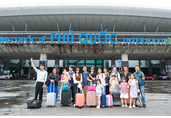 KHUÊ TÚ Company Trip 2025 (Phú Quốc) - Kết Nối, Trải Nghiệm & Lan Tỏa Niềm Vui